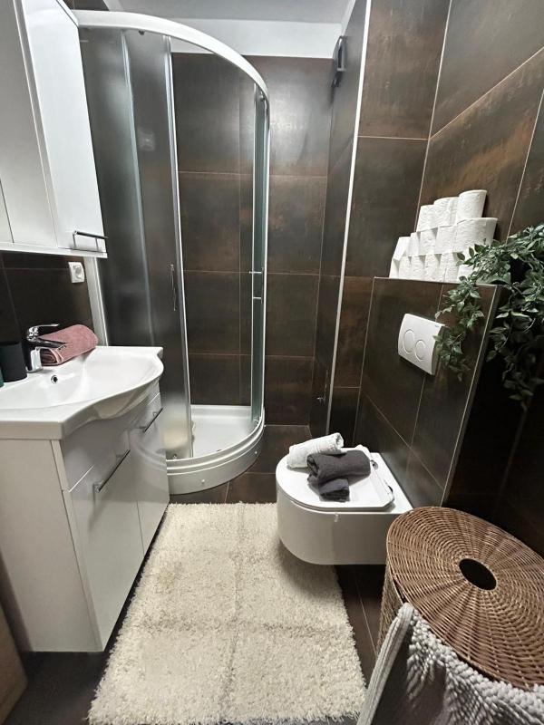 Julia Apartment - image 10