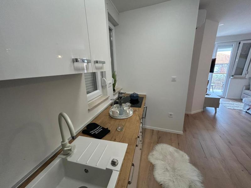 Julia Apartment - image 6