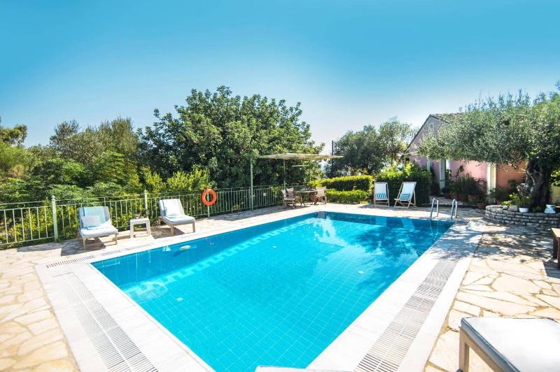 Villa Mistral Cottage by Villa Plus - image 1