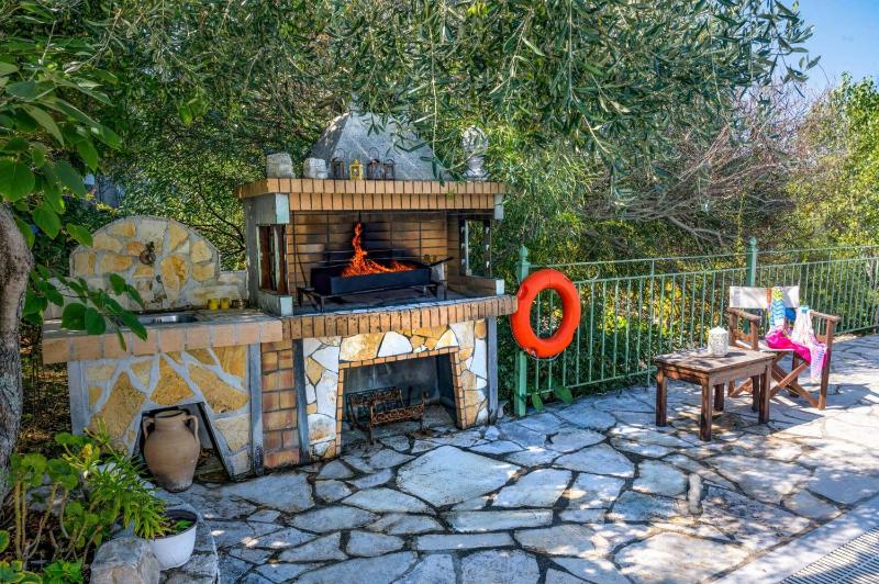 Villa Mistral Cottage by Villa Plus - image 7