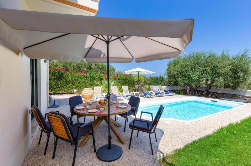 Villa Nefeli Green by Villa Plus - image 6