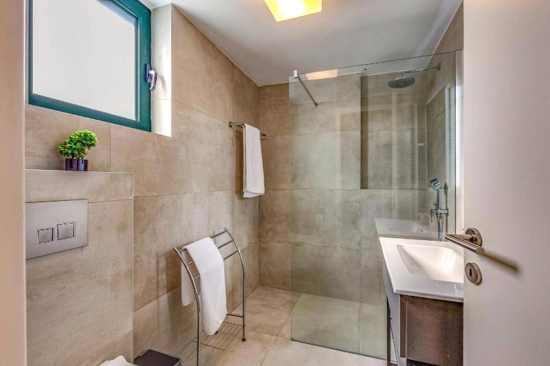 Villa Nefeli Green by Villa Plus - image 22
