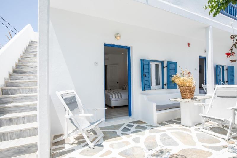 Acrogiali Beachfront Hotel Mykonos - image 7