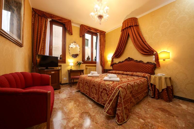 Double or Twin Room image 1