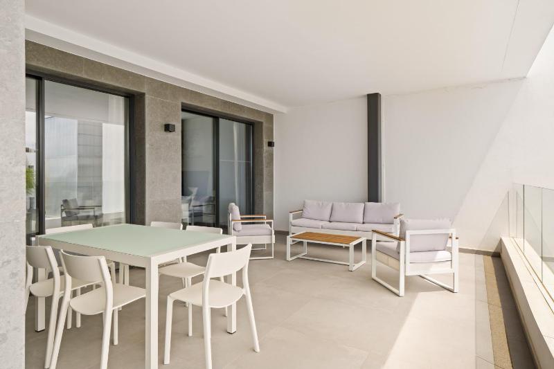 Luxury Apartment Tomaso - The View Fuengirola - image 10