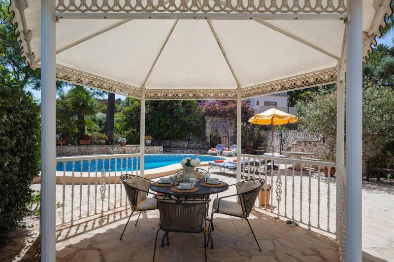 Villa Murales by Villa Plus - image 9