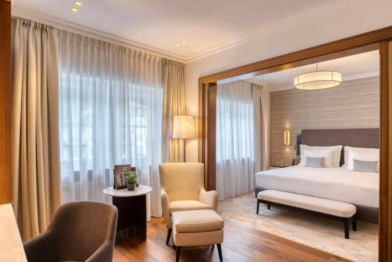 Executive Double Room image 3