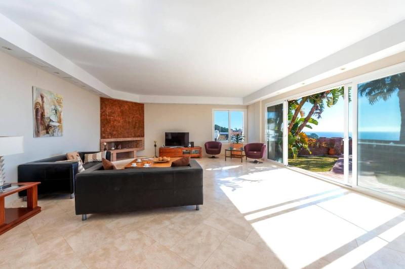 Villa Mirasol by Villa Plus - image 17