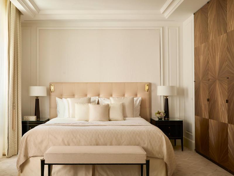 Deluxe Suite image 2