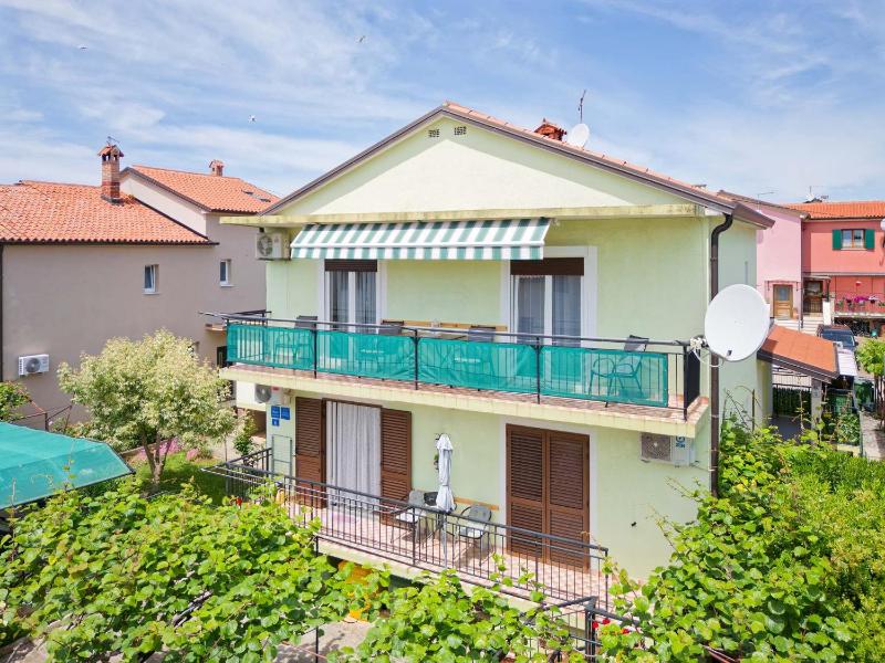 Apartments Grassi by Rent Istria - image 10