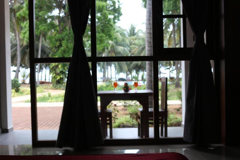 High Park Hotel - image 7