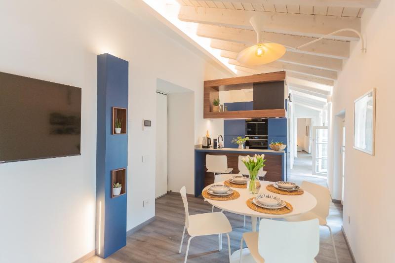 Muraltos Nest by Rent All Como - image 15