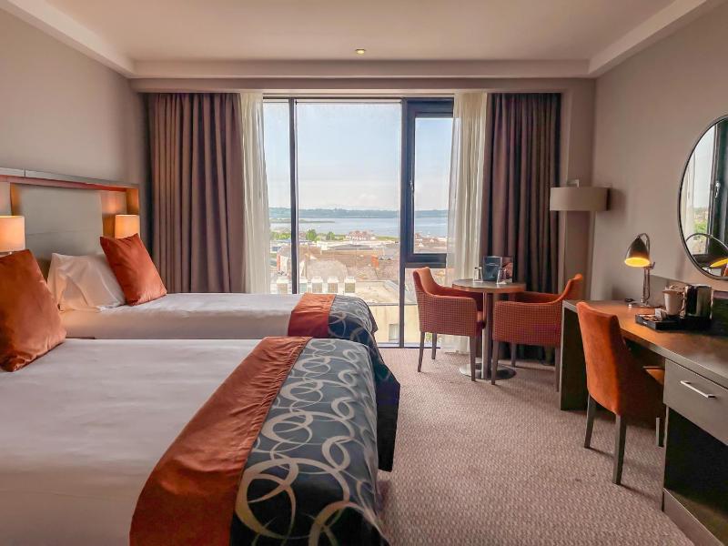 Superior Double Single Room image 3