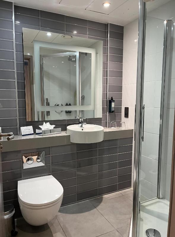 Double & Single Room image 4
