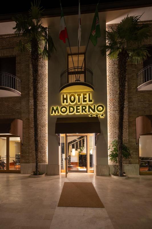 Hotel Moderno - image 41