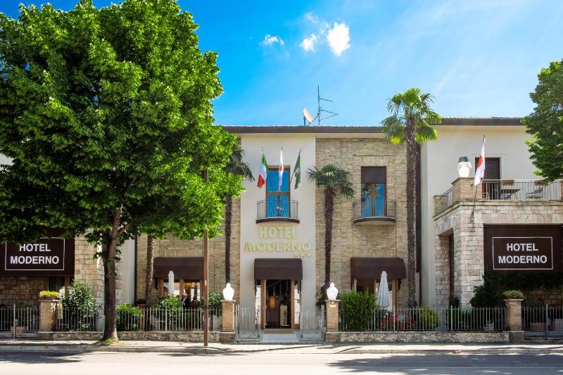 Hotel Moderno - image 22