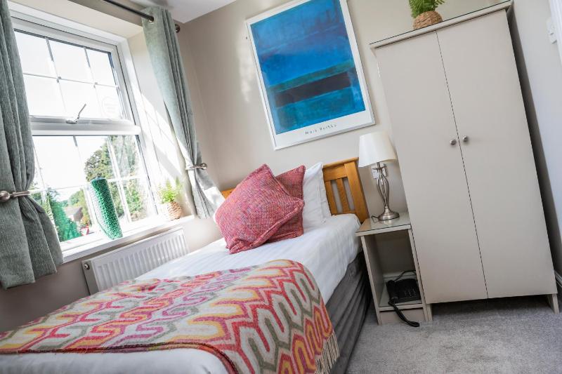 Standard Single Room image 1