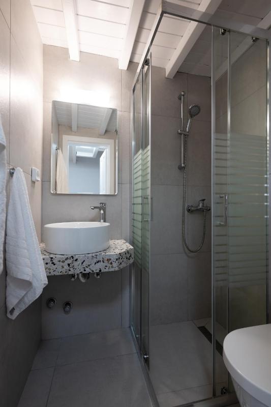 Apartment image 3