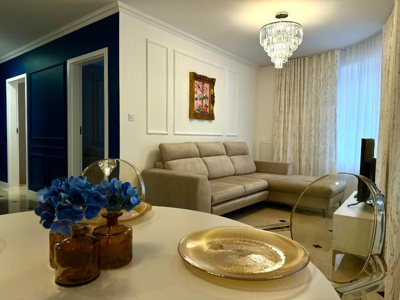 Premium Park Apartament - image 1