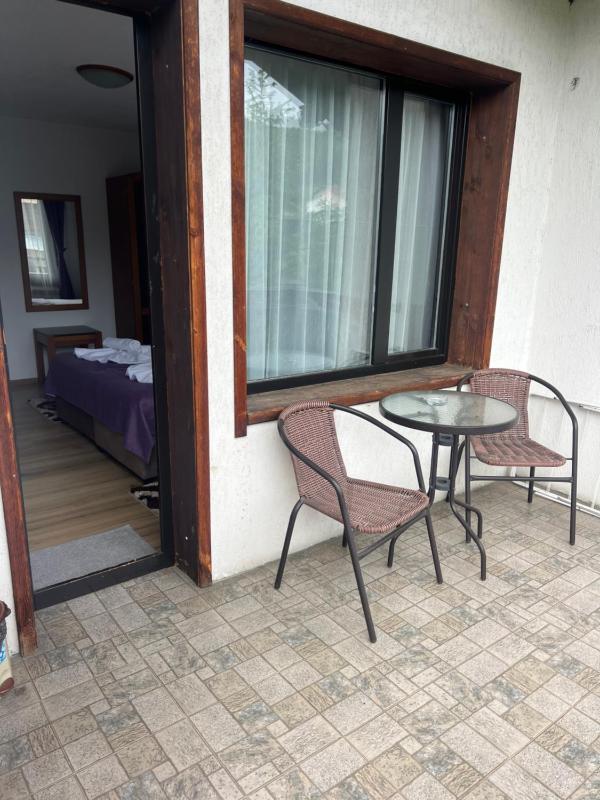 Double Room with Balcony image 2