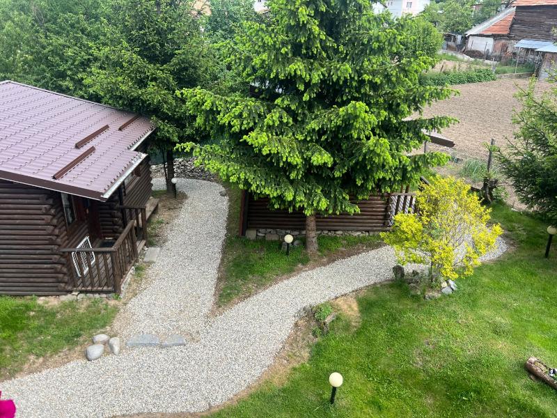 Double Room with Balcony image 4