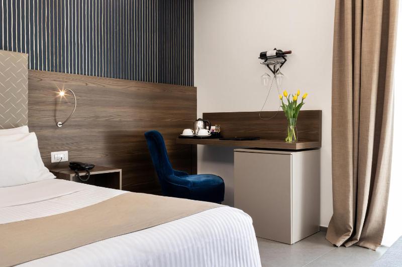 Superior Double Room image 2