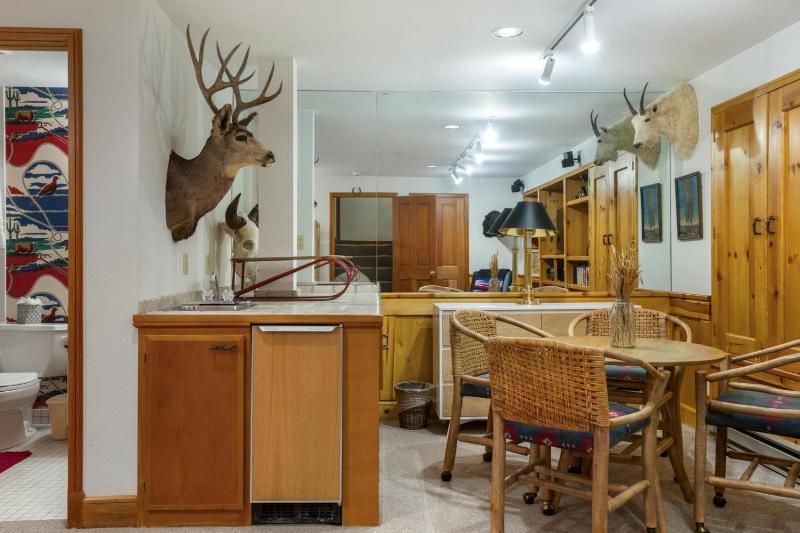 C3 Meadows - image 45