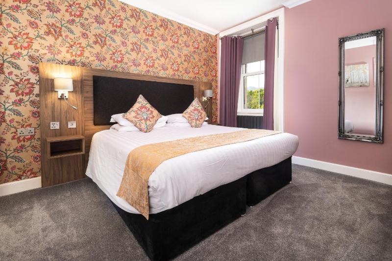 Standard Double or Twin Room image 1