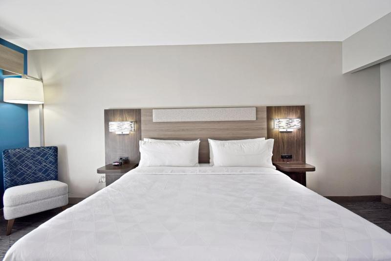King Suite image 2