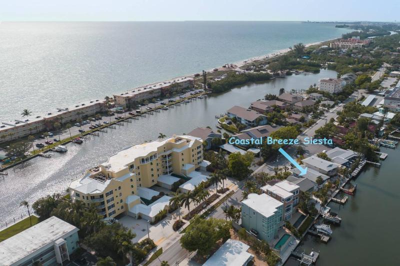 Coastal Breeze Siesta – Entire 4-Unit Complex with Dock - image 27