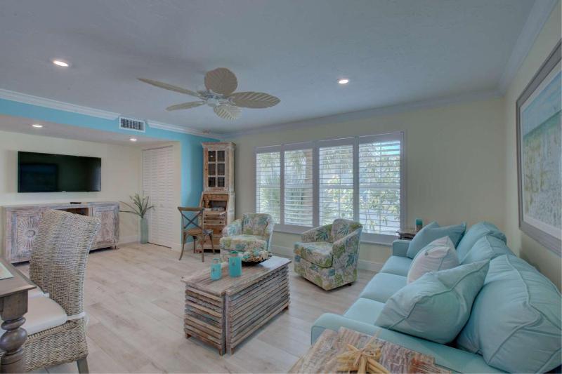 Lulu's Key House – Entire 4-Unit Complex - image 9