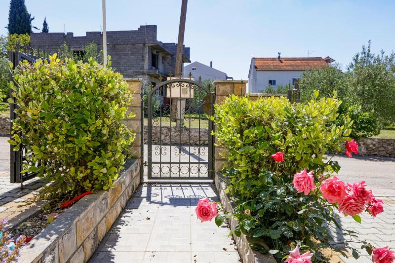 Apartments with parking space Biograd na Moru Biograd - 21048 - image 19