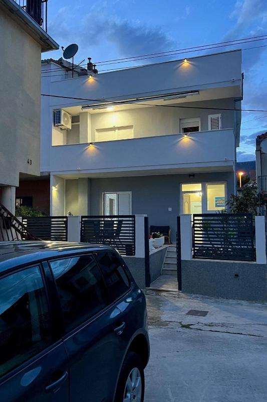 Apartments with WiFi Kastel Stari Kastela - 24379 - image 10