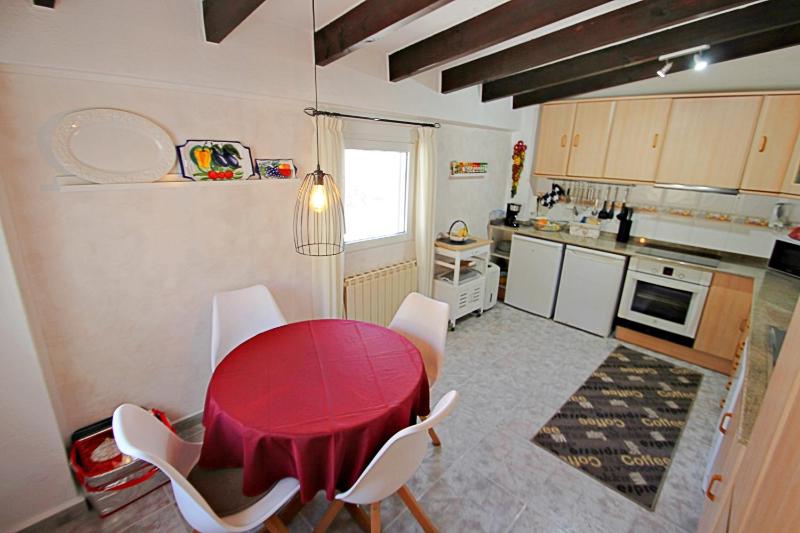 Beate - holiday bungalow with pool in Moraira - image 16