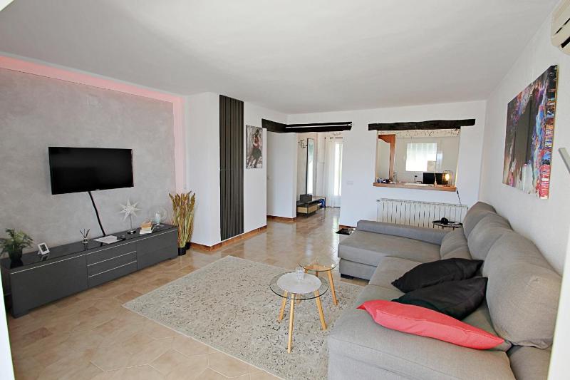 Beate - holiday bungalow with pool in Moraira - image 2