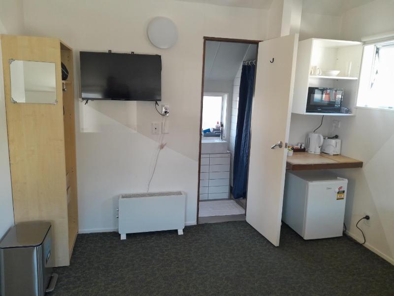 Wellington 747 Motel - image 21