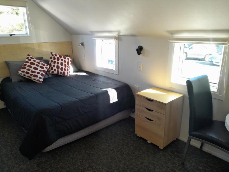 Wellington 747 Motel - image 13