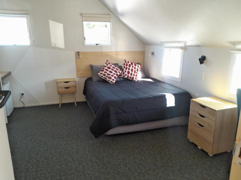 Wellington 747 Motel - image 19