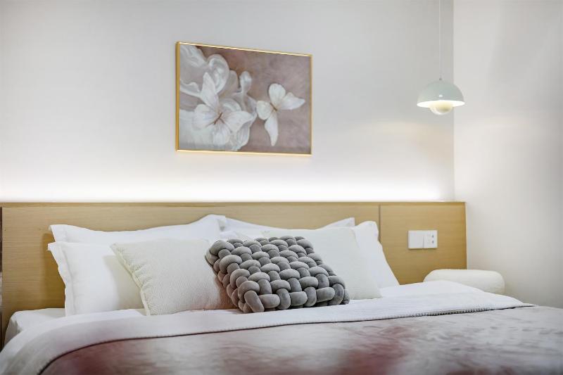 Baihong Sky View Studio with Deep Soak Tub - Jiefangbei Center - image 8