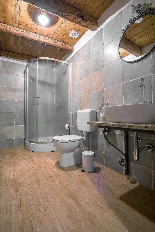 Double Room with Patio image 2