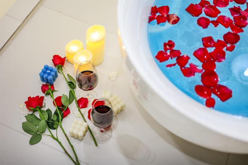 Baihong Sky View Studio with Deep Soak Tub - Jiefangbei Center - image 34