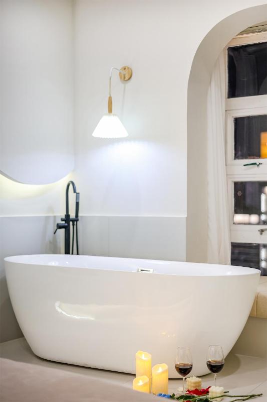 Baihong Sky View Studio with Deep Soak Tub - Jiefangbei Center - image 46
