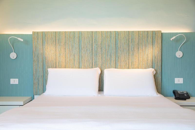 Superior Double Room image 4