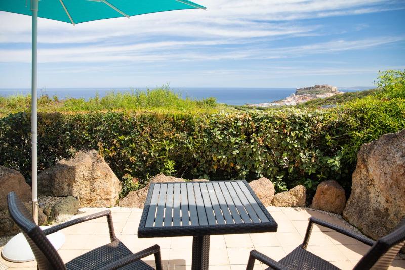 Deluxe Double Room with Sea View image 4