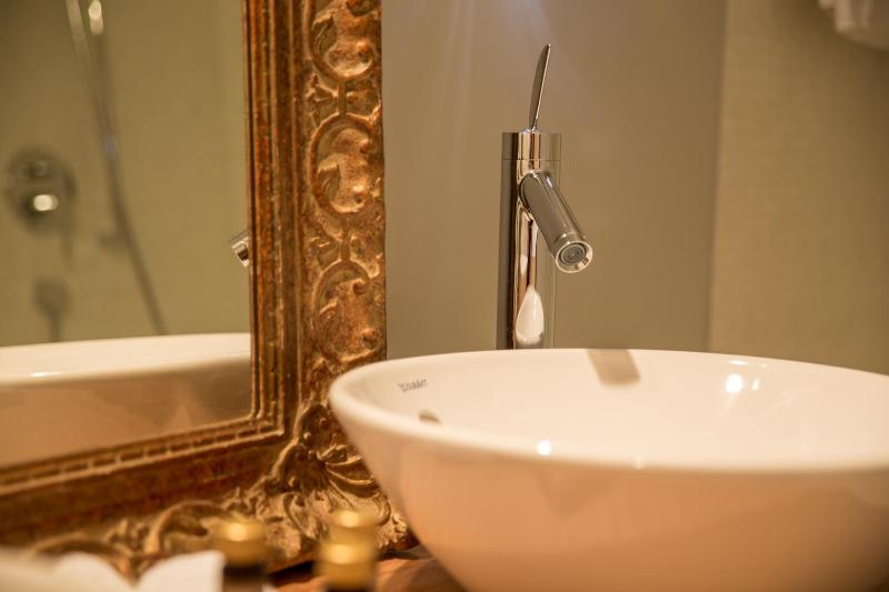 Suite image 2