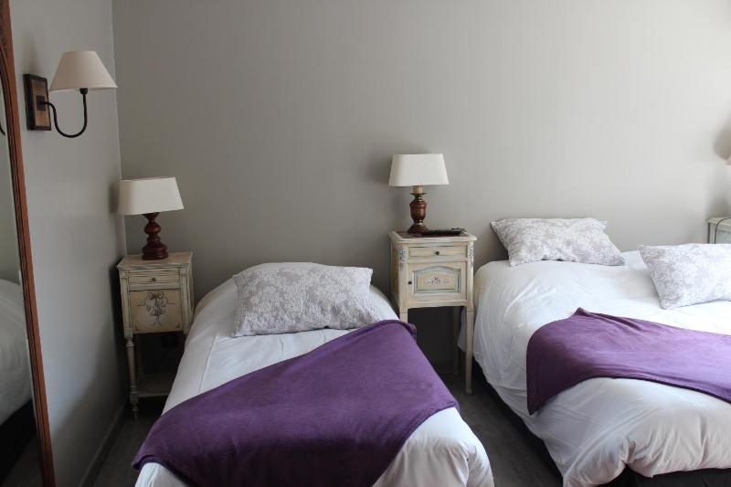 Triple Room image 2