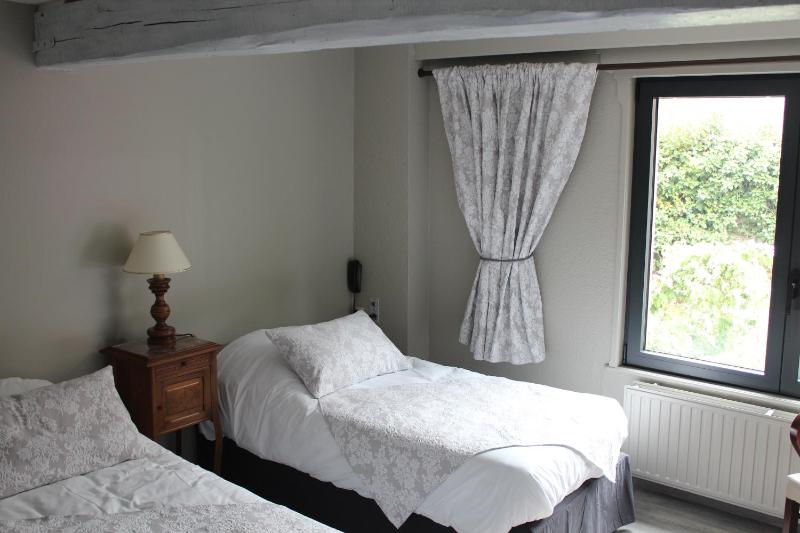 Triple Room image 3