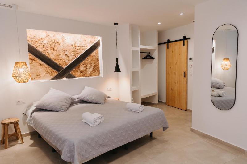 Double Room with Private Bathroom image 1