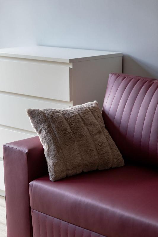 Comfortable Apartment with Parking in Szczecin by Noclegi Renters - image 2