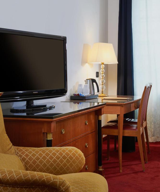 Triple Room image 3